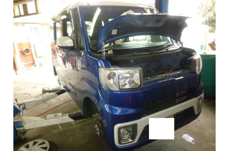 Cmを見てわかってはいましたが実際に見ると本当に広いですね 車検のご利用ありがとうございます ダイハツ ウェイク 守谷 車検 点検 整備 守谷で案内する車検や修理などに関する情報をブログから紹介いたします