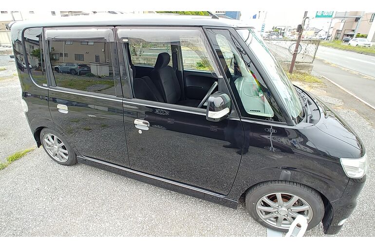 自動車