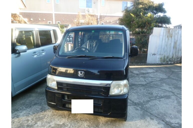 自動車