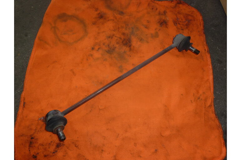 カタカタ音がするとの事でお問合せがありました 診断時にエンジンの振動やハブベアリングの異音も見つかったのでお話させていただきました ホンダ フィット ｇｄ1 茨城 守谷 車検 点検 修理 整備 中古車 守谷で案内する車検や修理などに関する情報をブログから