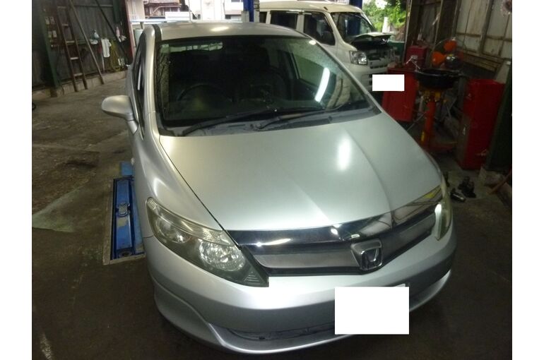 自動車