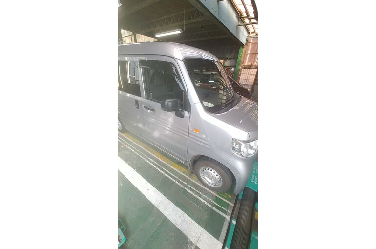 自動車