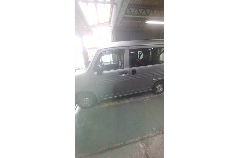 自動車