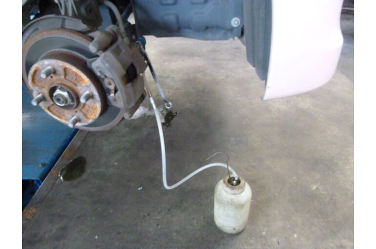 ブレーキオイル